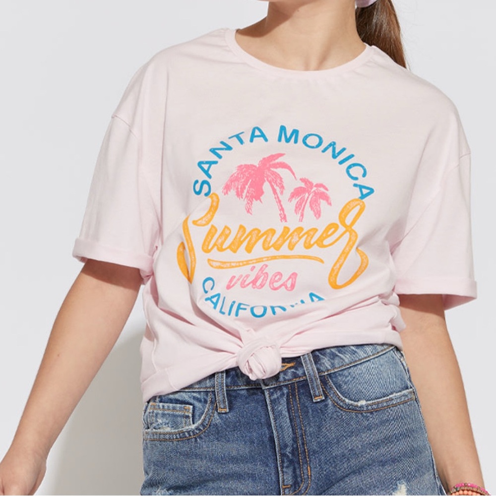 FRANKI baby pink graphic tee